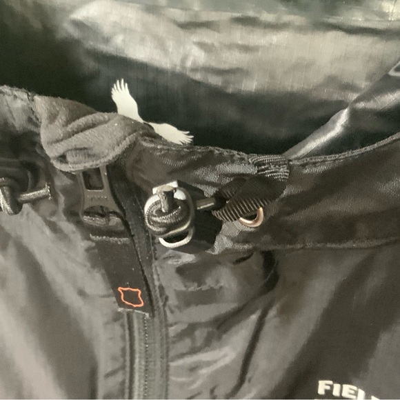 Field and Stream Men’s Nylon Hooded Jacket Size Medium - Picture 4 of 9